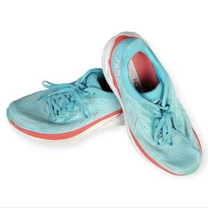 Hoka One Clifton 8 Size 7.5B